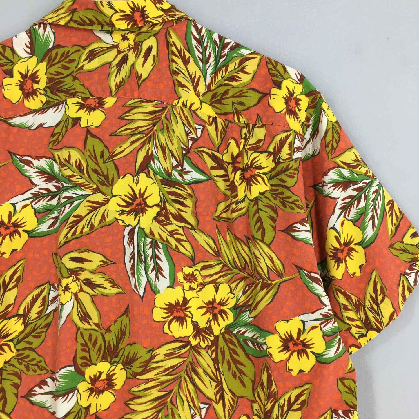 Avalinho Homme Hibiscus Flower Rayon Shirt Medium