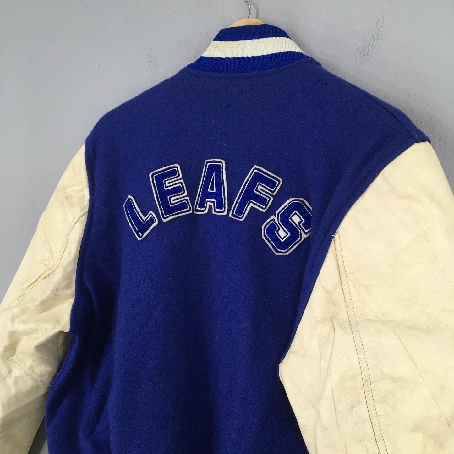 Toronto Maple Leafs Jersey NHL Ice Hockey Jacket Large