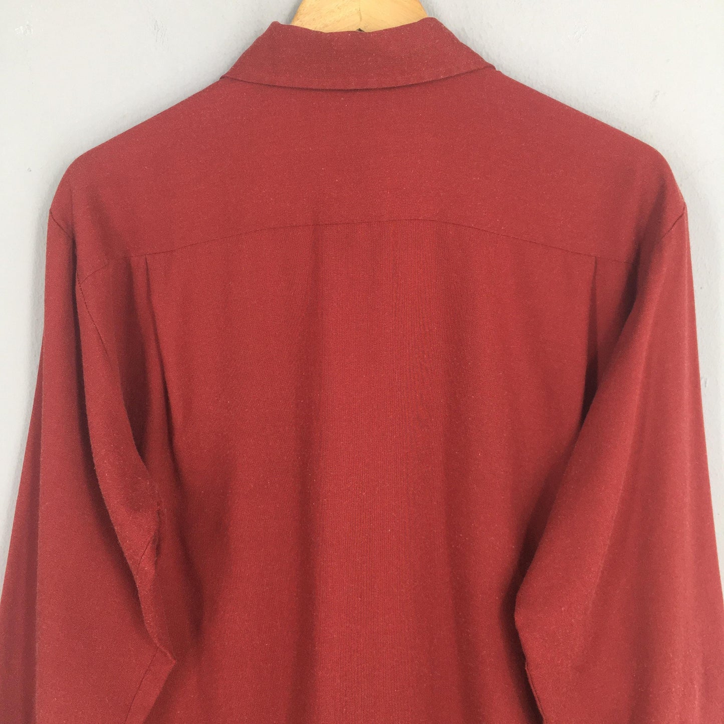 Donegal Red Rayon/Nylon Shirt Large