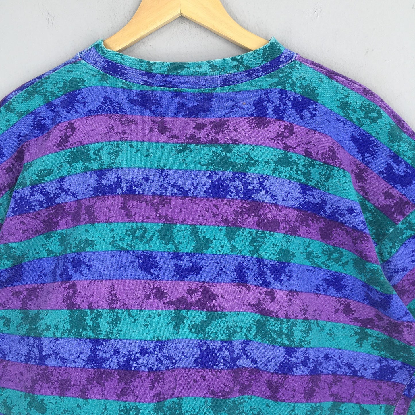 Zero Gravity Multicolor Stripes Tshirt Large
