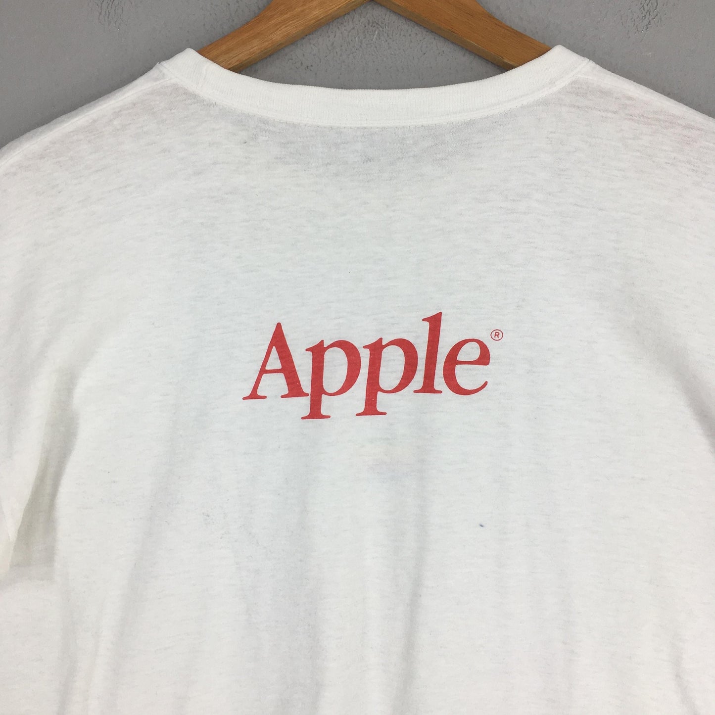 Apple Rainbow Macintosh Computer White T shirt Medium
