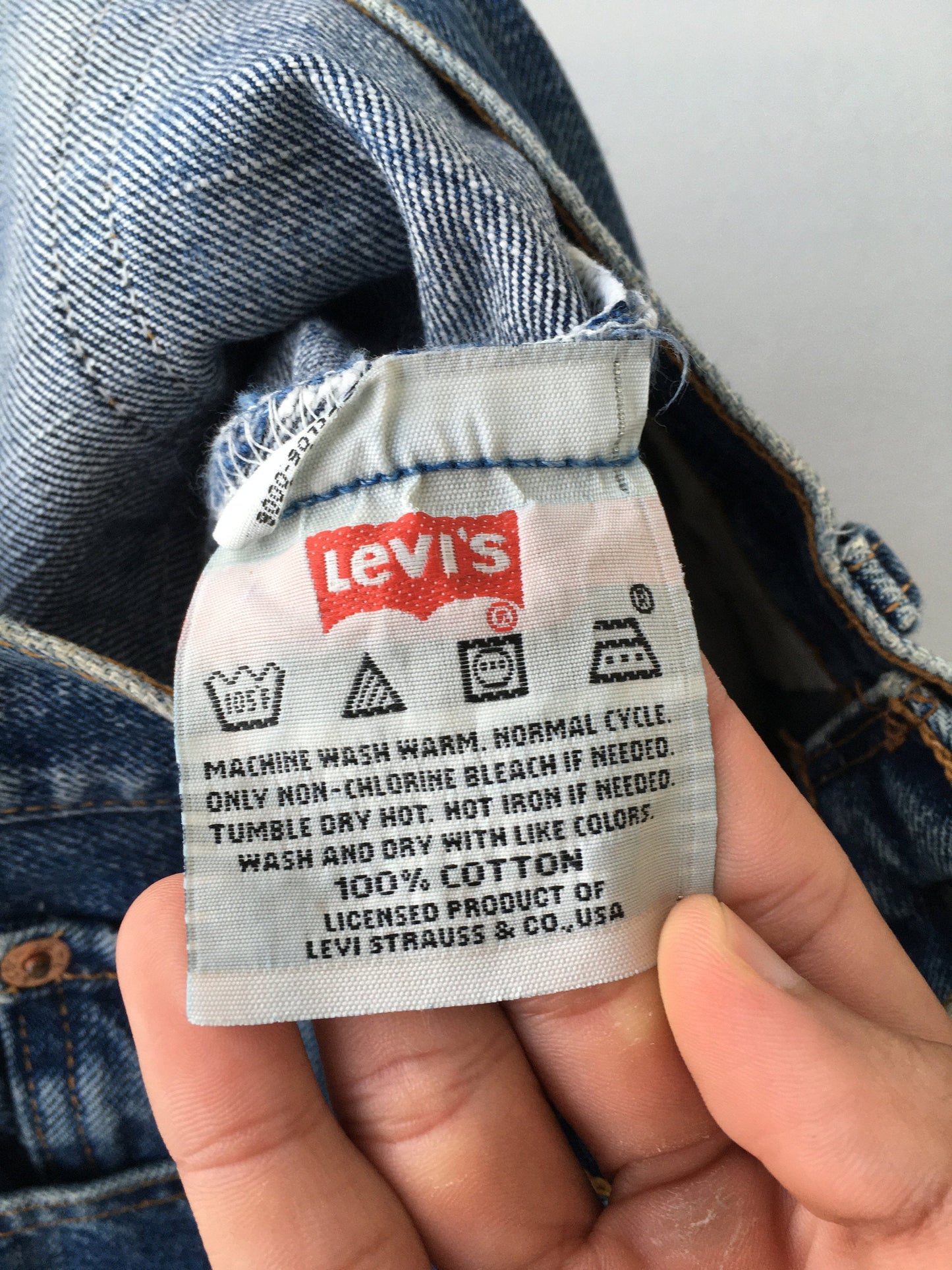 Size 28 Levis 501 Usa Blue Jeans High Waisted
