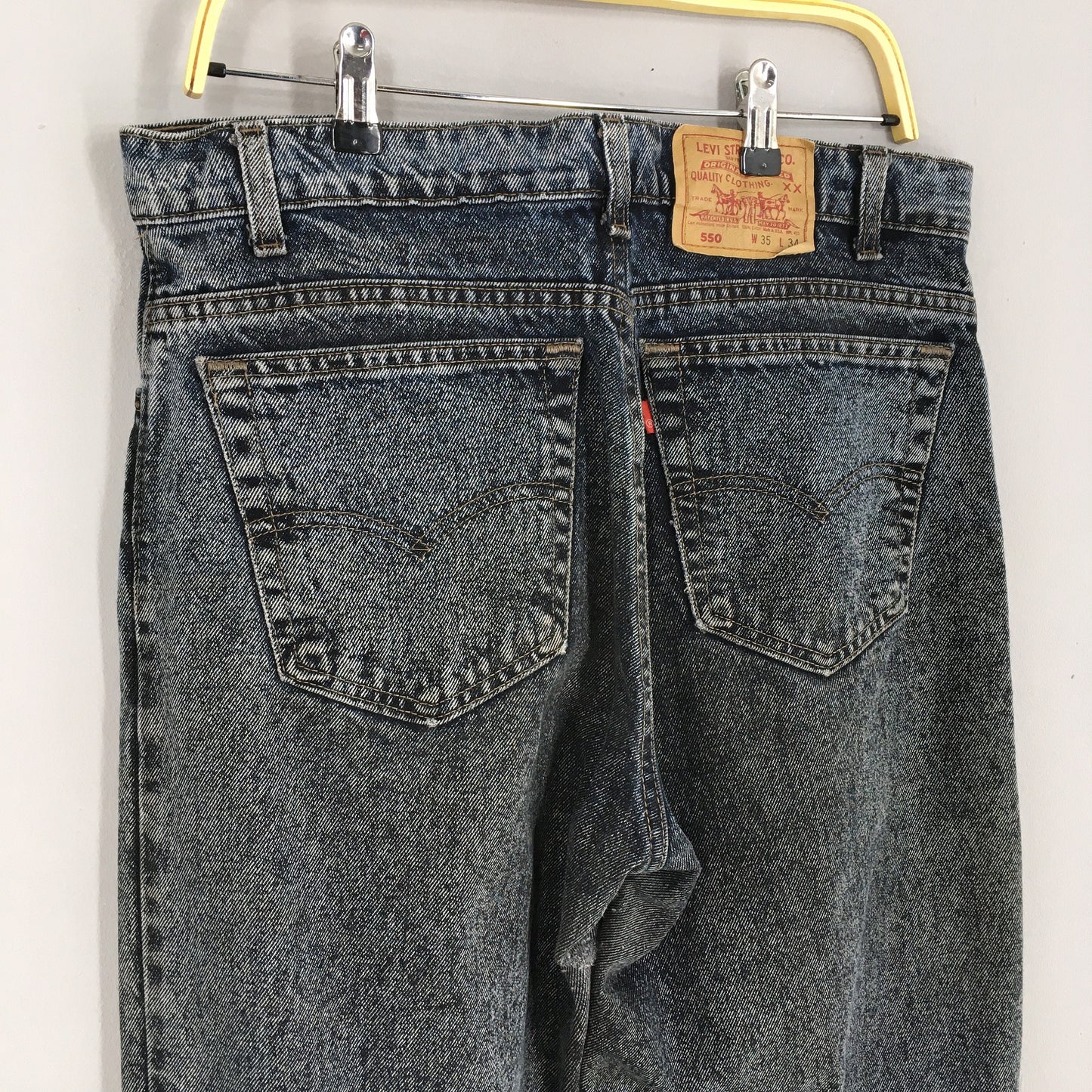Levis 550 Dark Gray Jeans Size 33x34