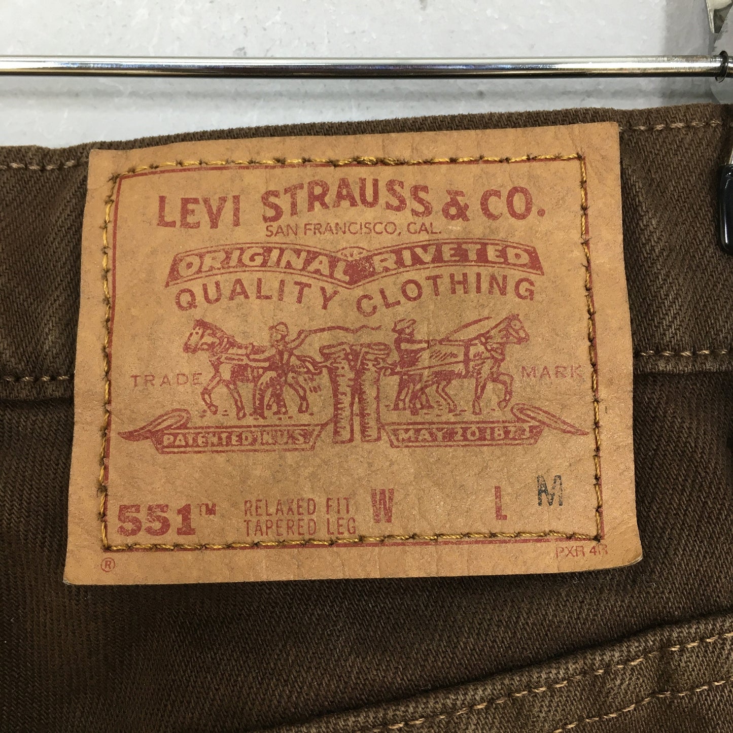 Levi's 551 Brown Jeans Relaxed Fit Denim Size 26x32