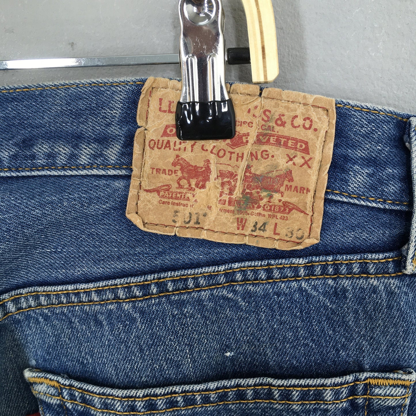 Y2K Levi's 501 Faded Blue Jeans Stonewash Size 32x27