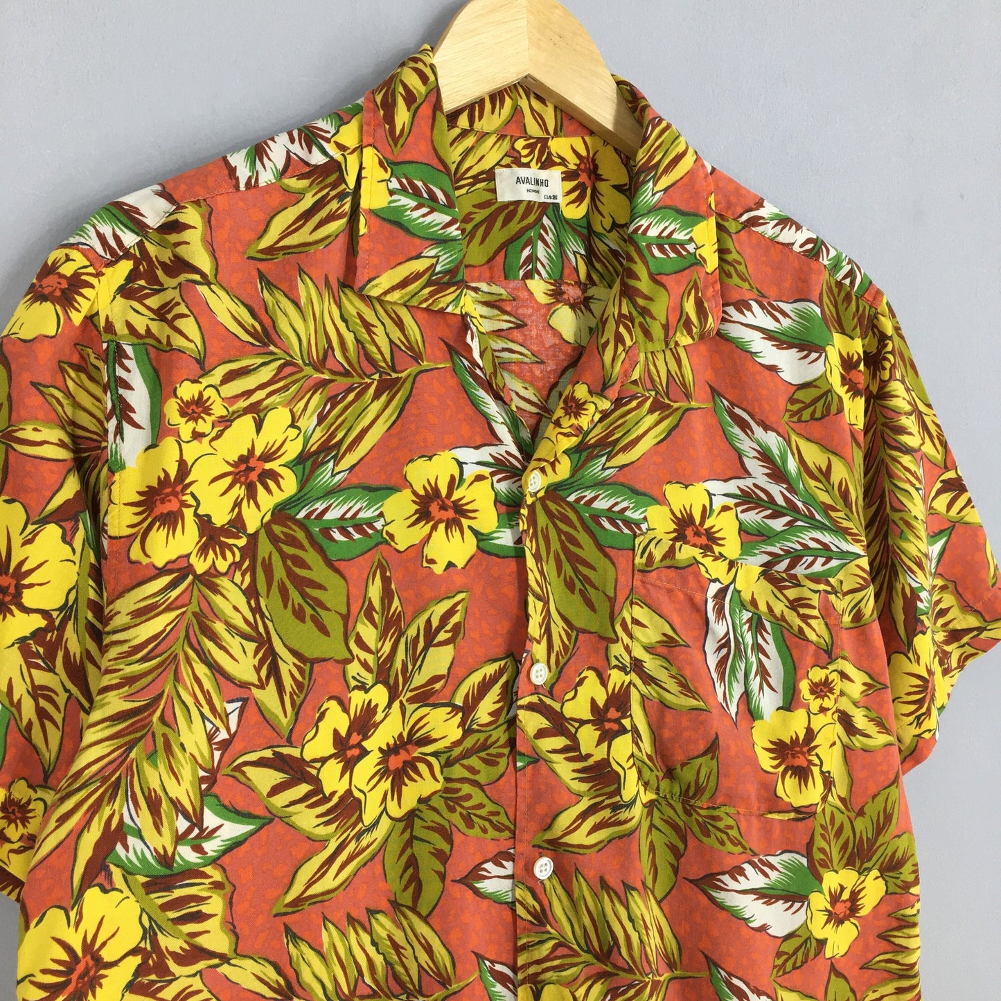 Avalinho Homme Hibiscus Flower Rayon Shirt Medium