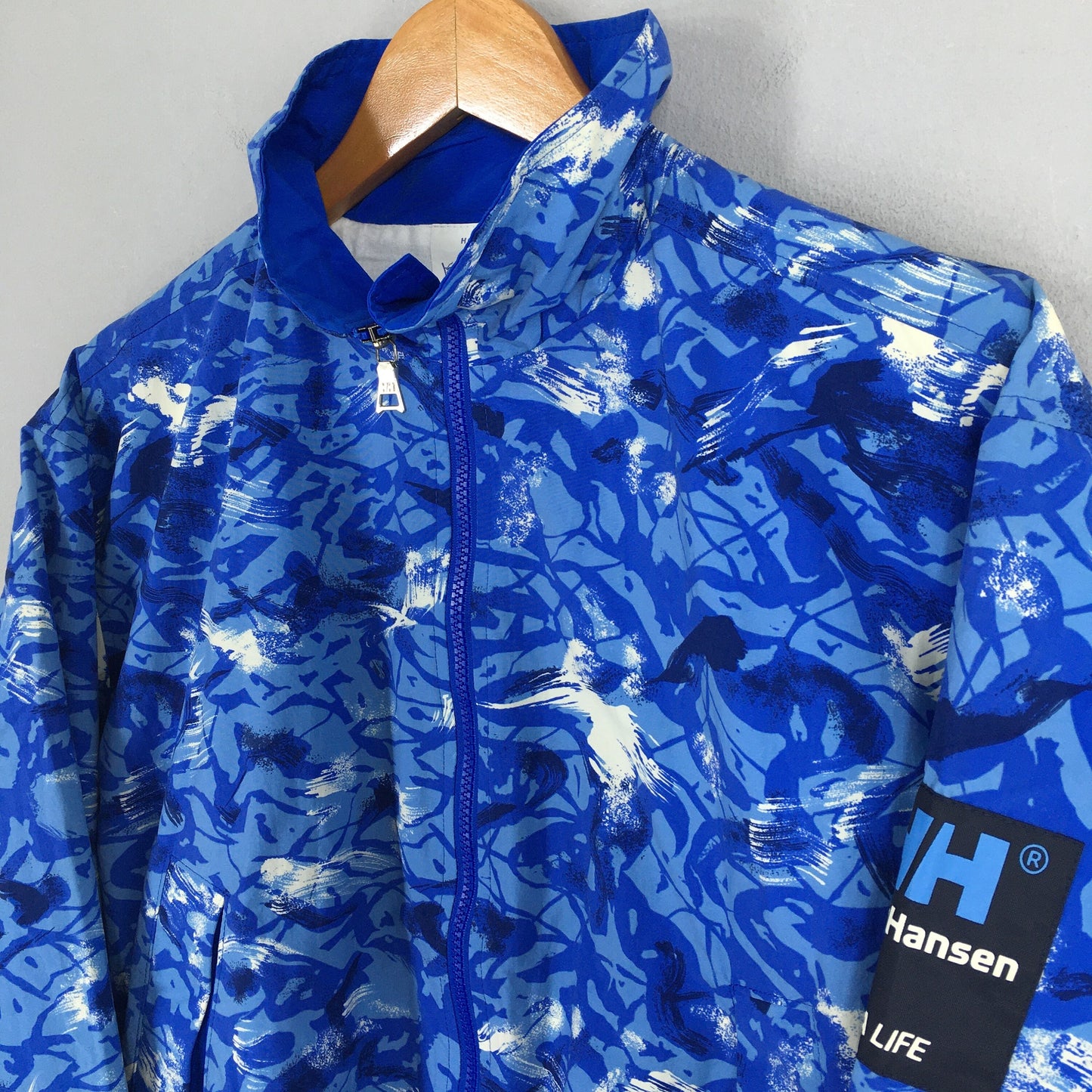 Helly Hansen Sea Life Abstract Windbreaker Jacket Medium