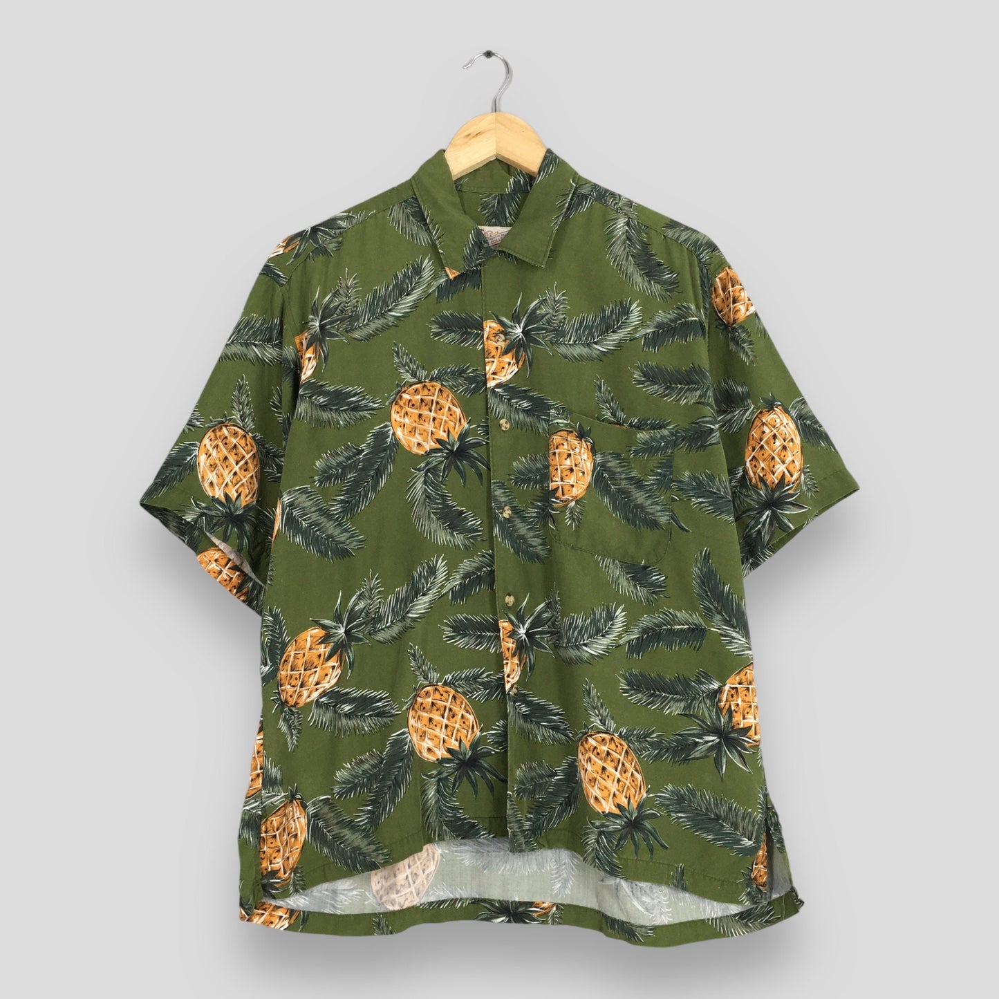 Hawaiian Pineapples Aloha Tropical Rayon Shirt Medium