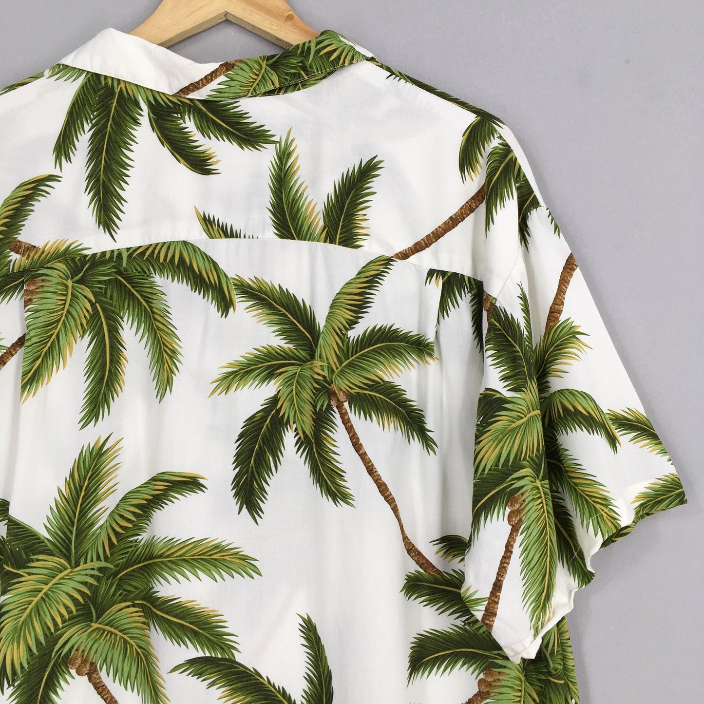 Hawaiian Coconut Tree Graphics Rayon Shirt Large