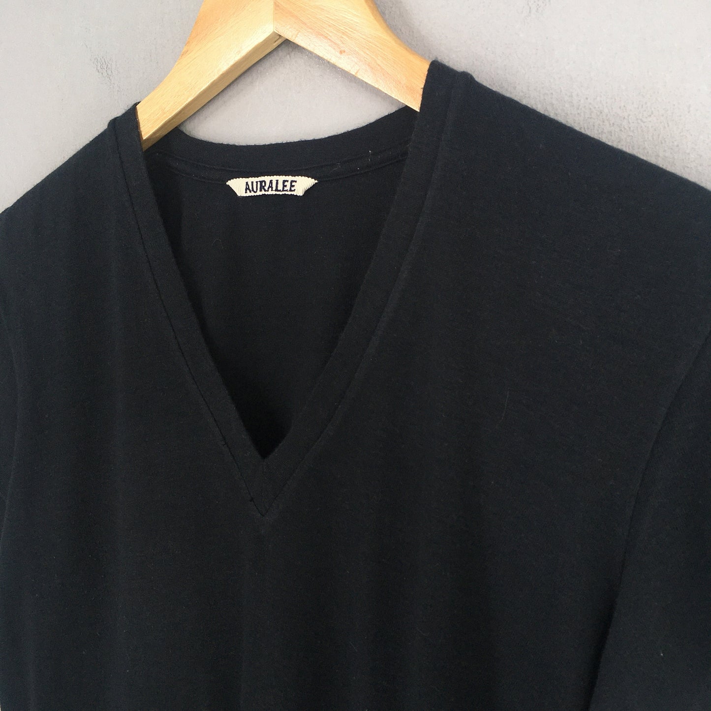 Auralee Japanese Designer Minimalist Black Vneck Tshirt Size 1