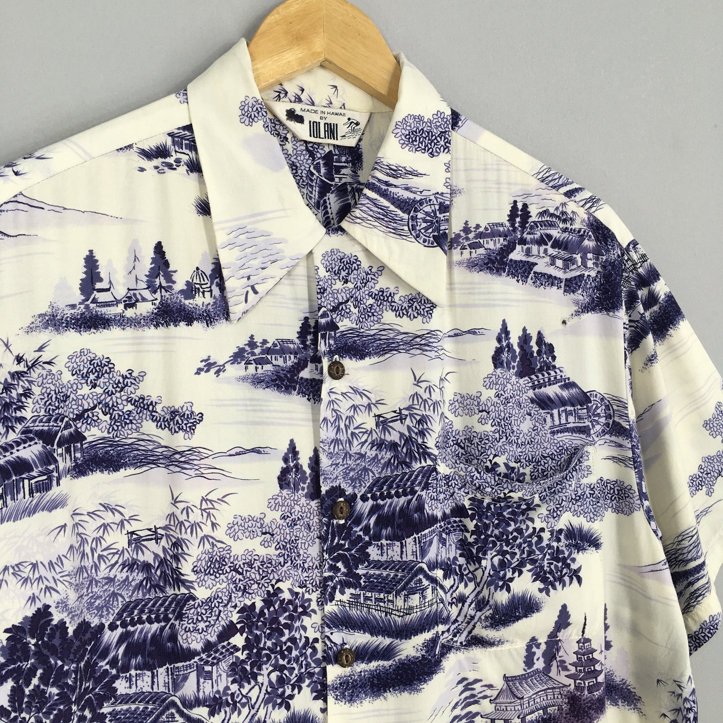 Made In Hawaii Iolani Patina Japanese Culture Rayon Shirt Medium