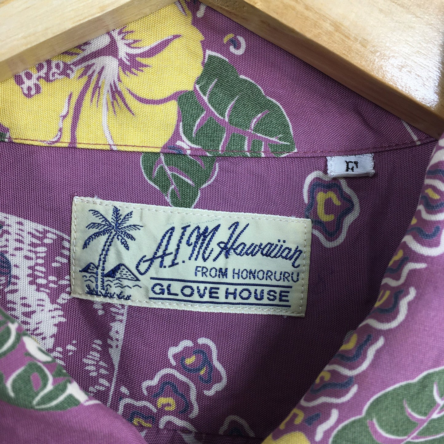 Glove House Hawaiian Hibiscus Shirt Medium