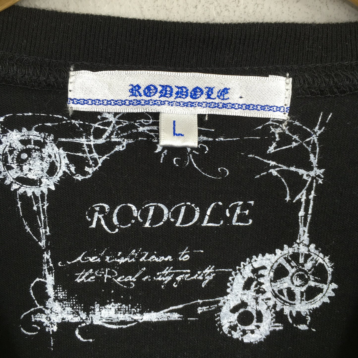 Roddle Japanese Streetwear Affliction Style Tshirt Large