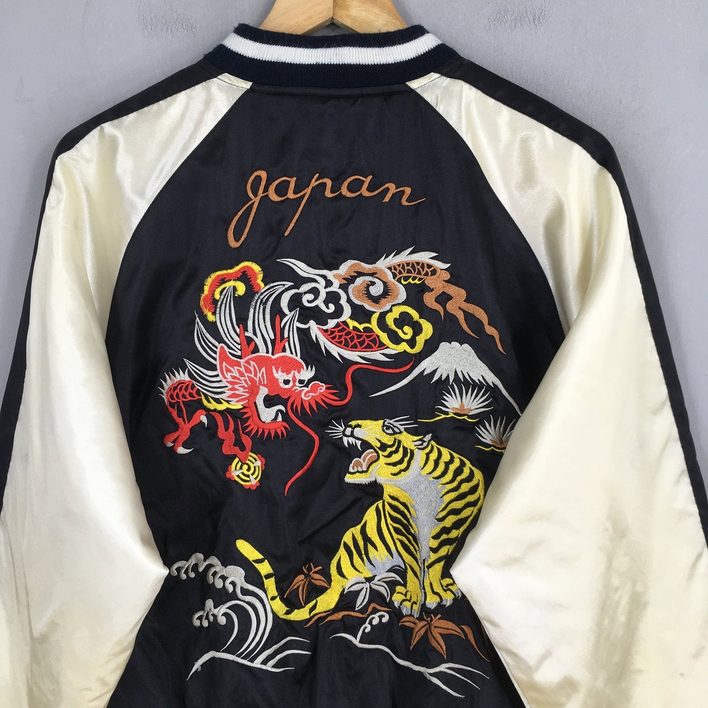 Sukajan Dragon Tiger Okinawa Souvenir Jacket Large