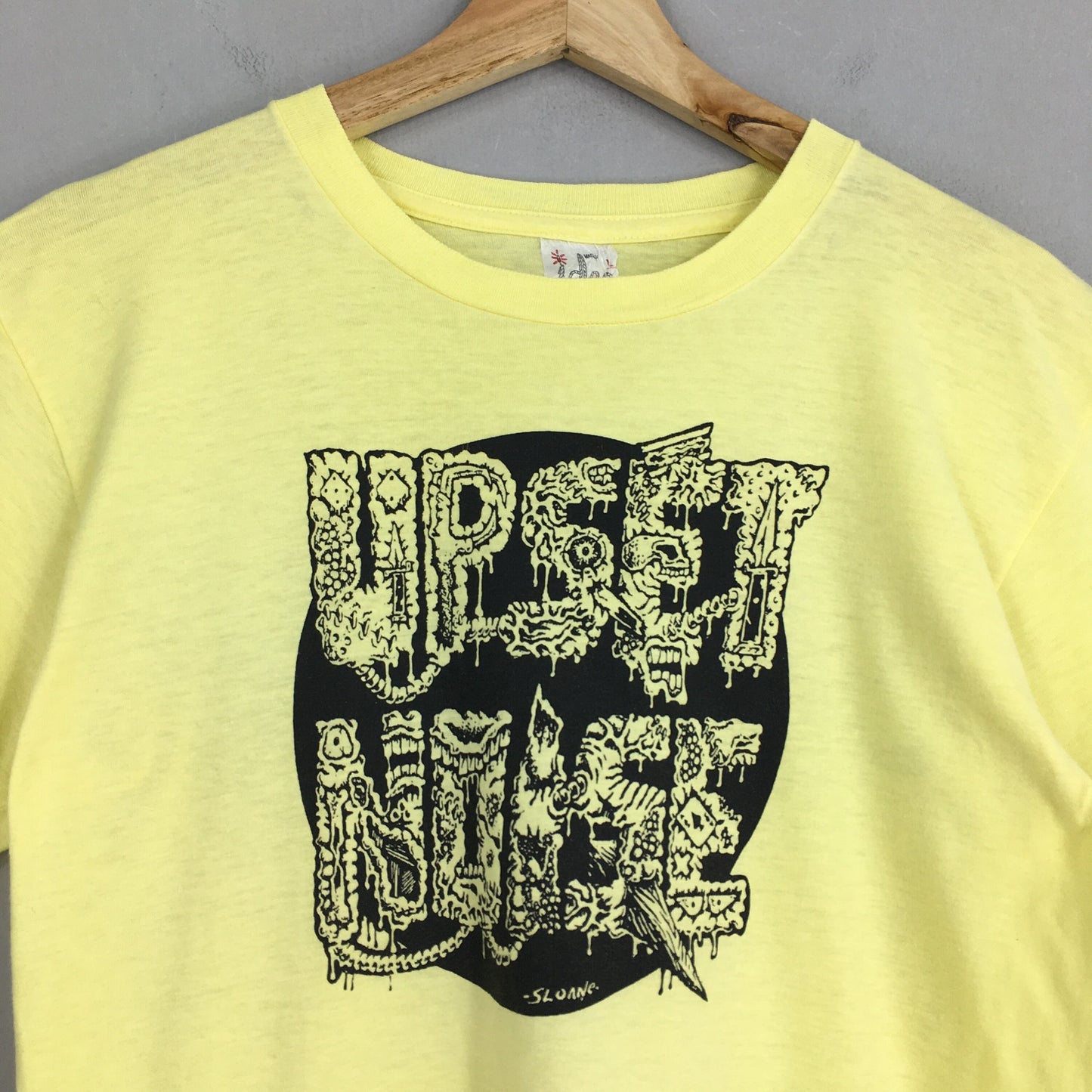 Upset Noise Tour Rock T shirt Small