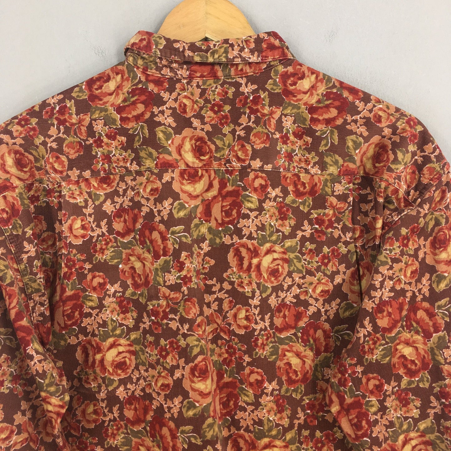 Abstract Red Floral Casual Flannel Pleated Shirt Medium