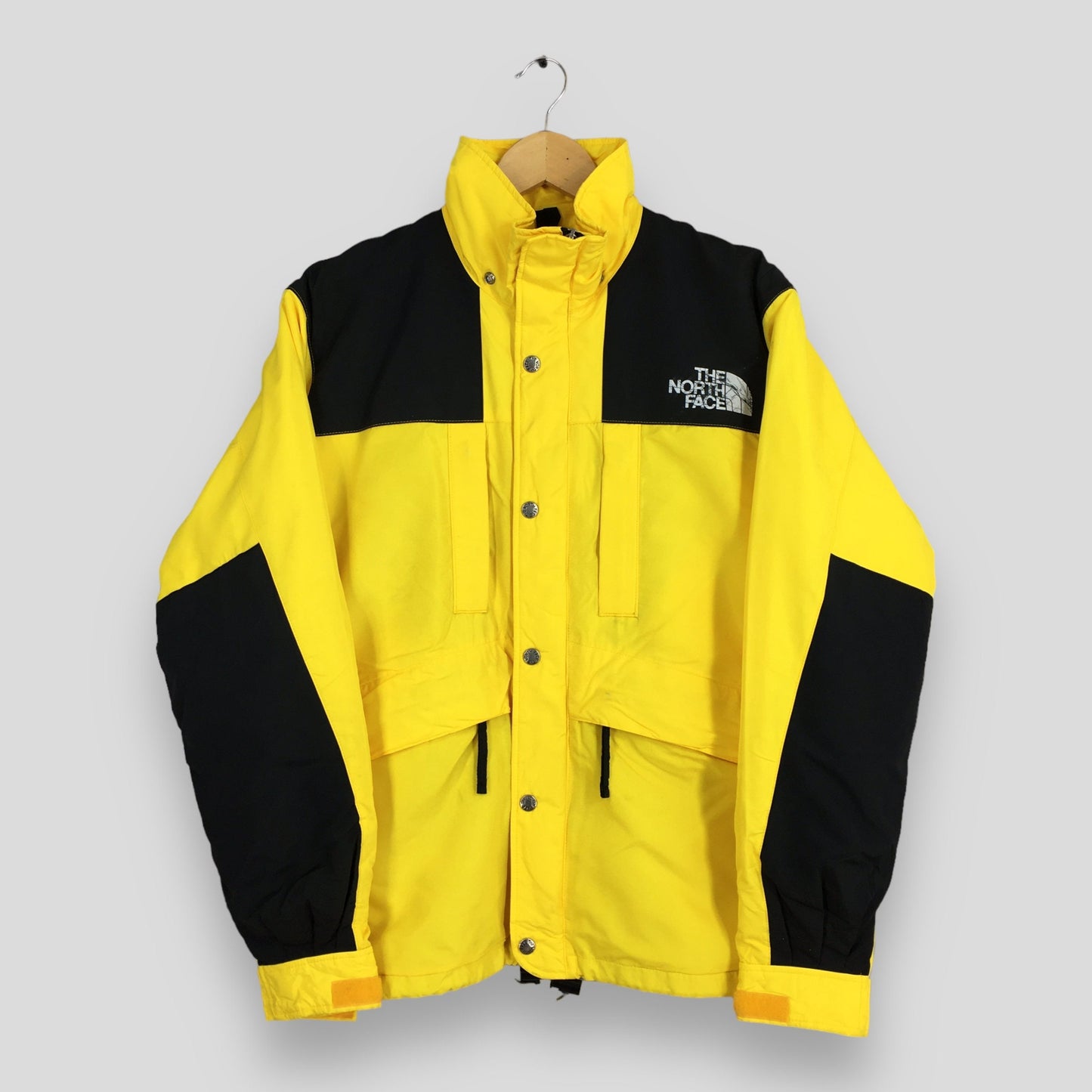 The North Face Gore Tex Windbreaker Hoodie Jacket Medium