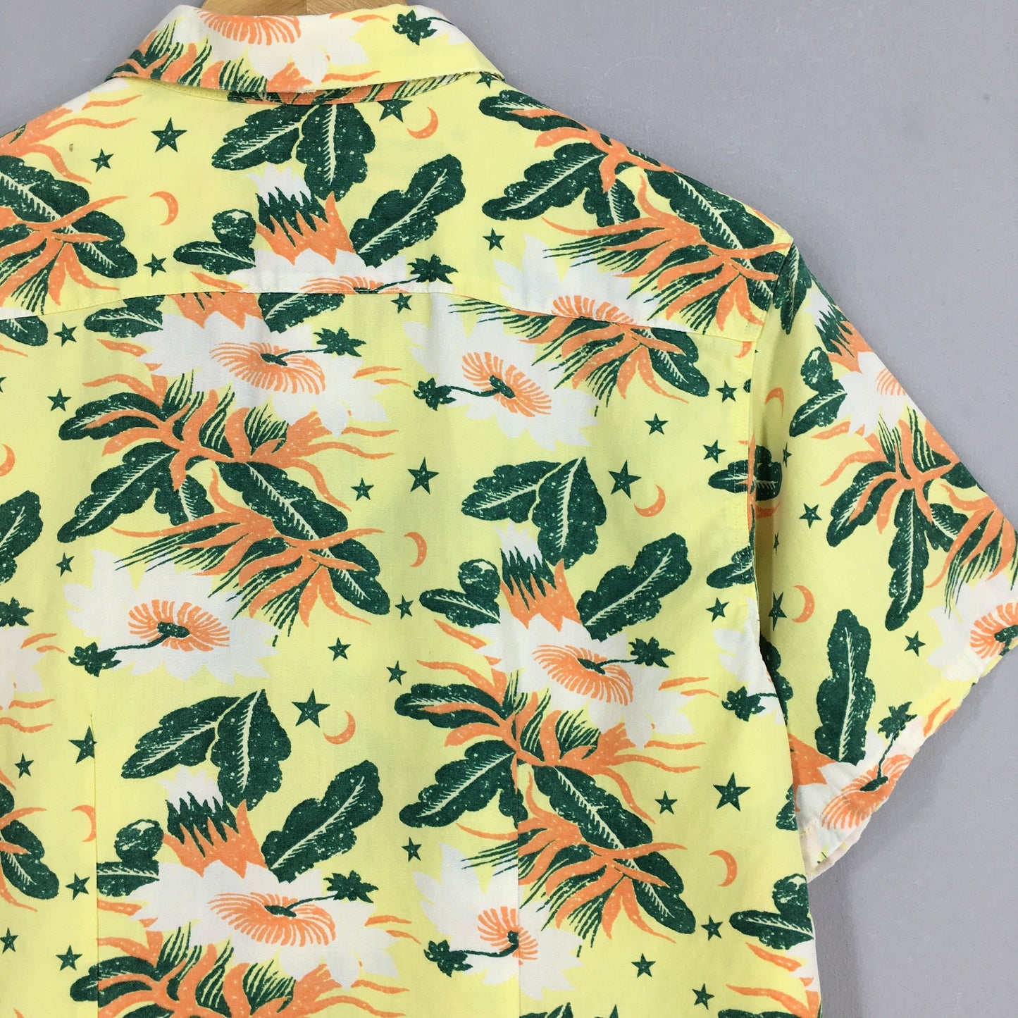 Vintage Hawaiian Aloha Floral Yellow Shirts Large