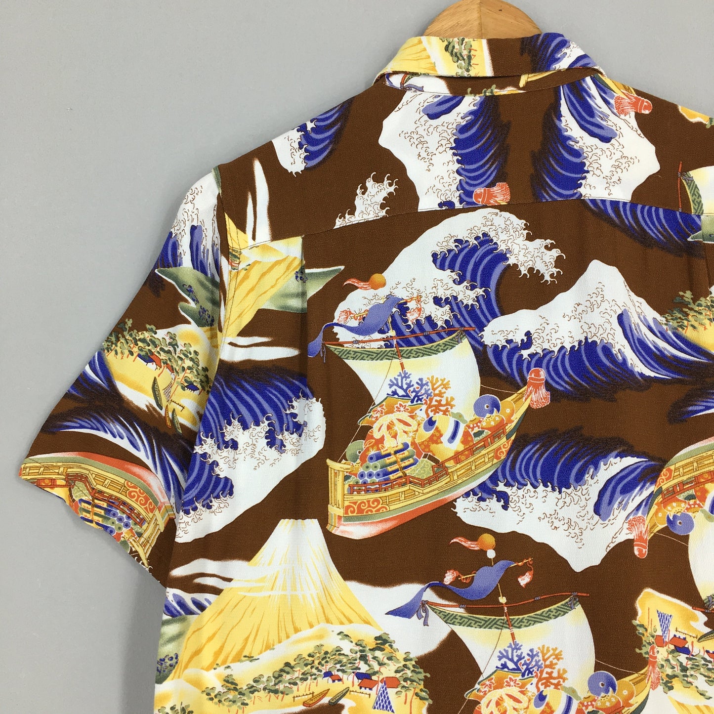 Hawaiian Japanese Fuji Mountain Rayon Shirt Medium