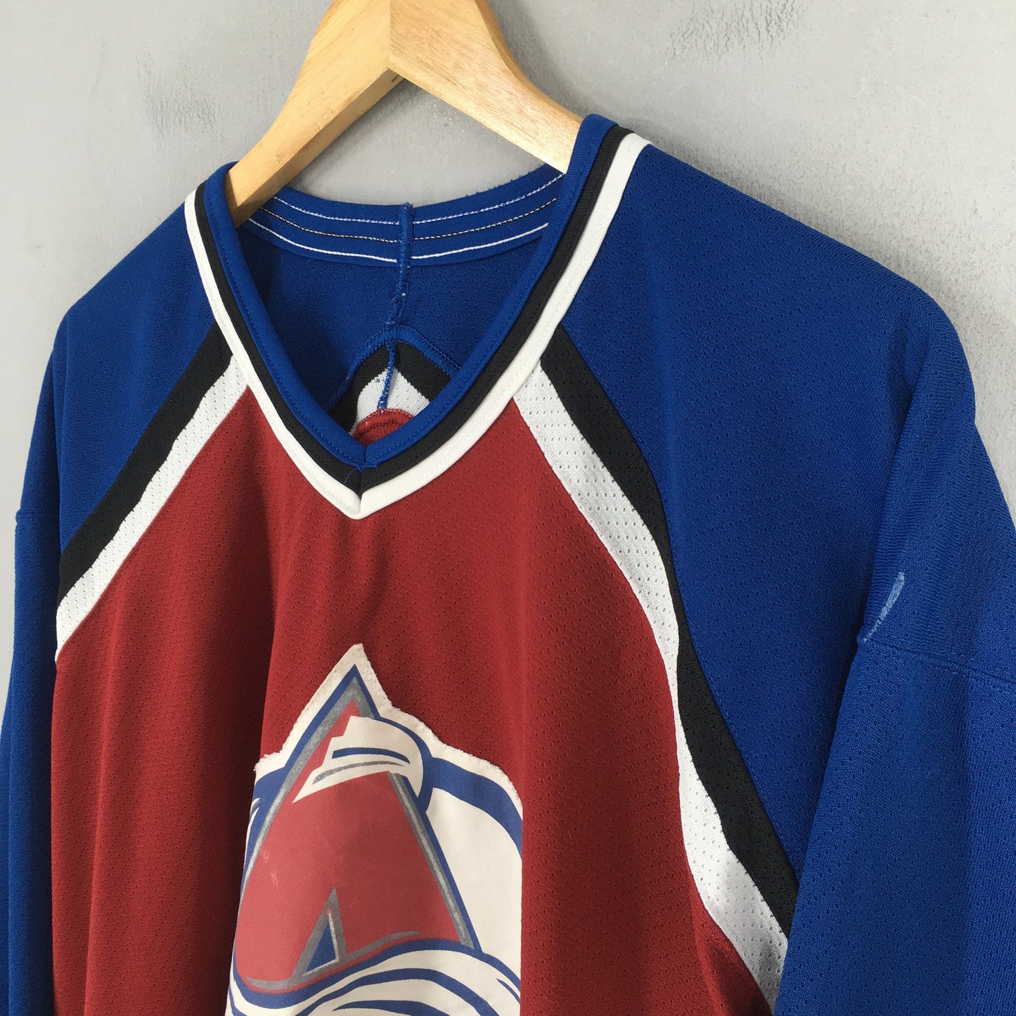 Colorado Avalanche NHL Ccm Jersey XLarge