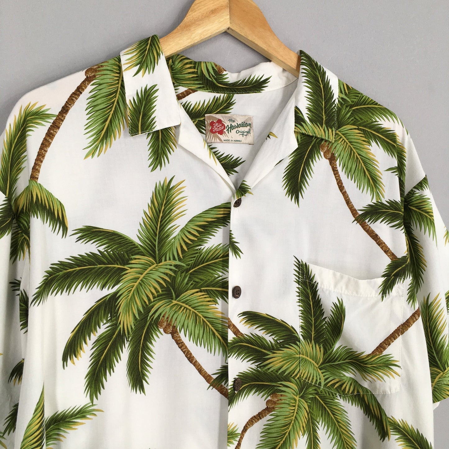 Hawaiian Coconut Tree Graphics Rayon Shirt Large