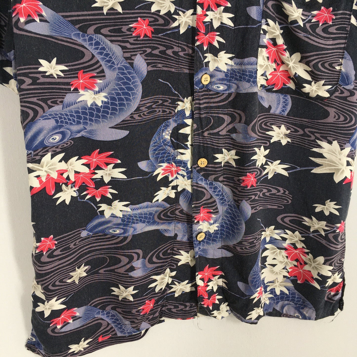 Hawaiian Japanese Koi Fish Rayon Shirt Medium