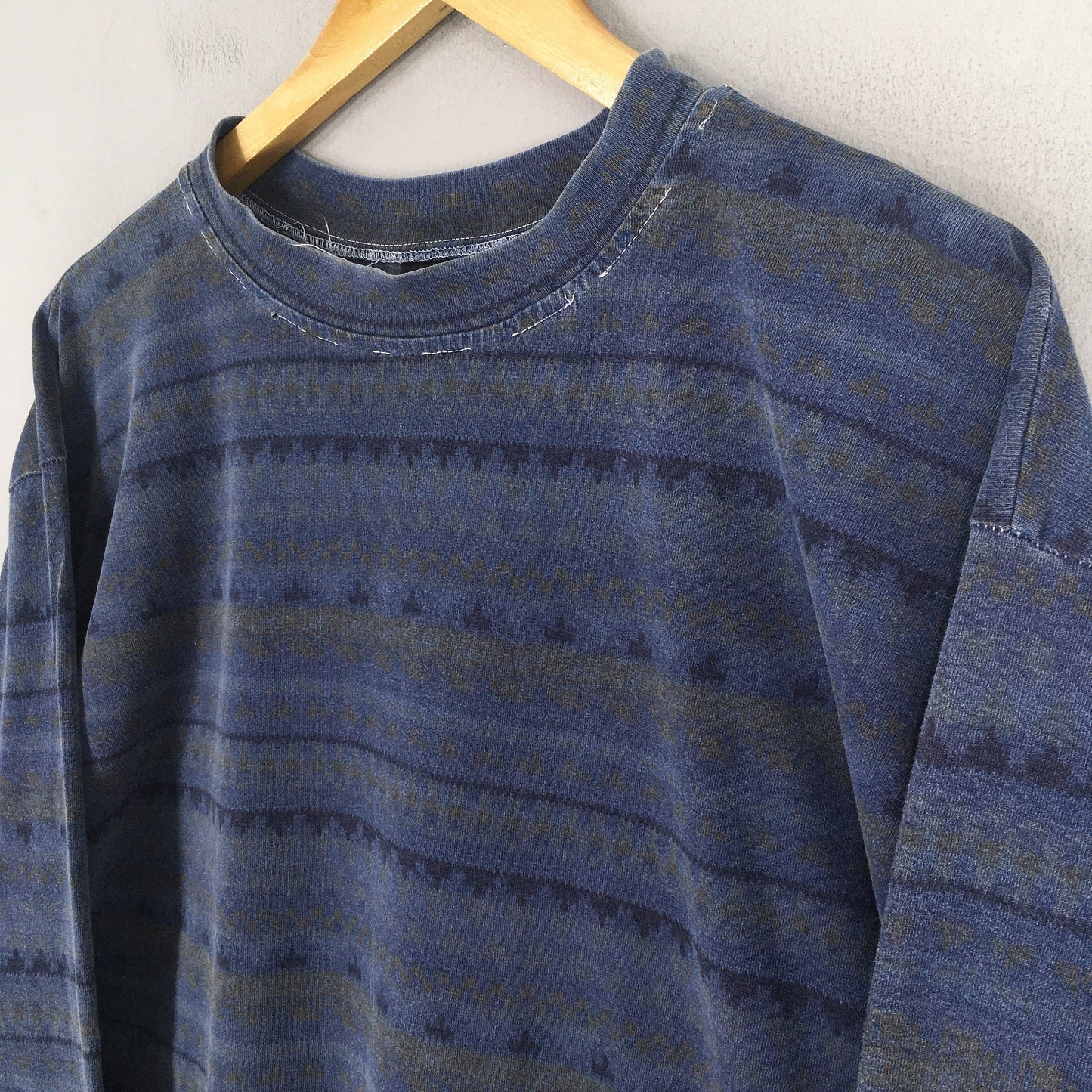 Gramicci Blue Stripes T shirt Medium