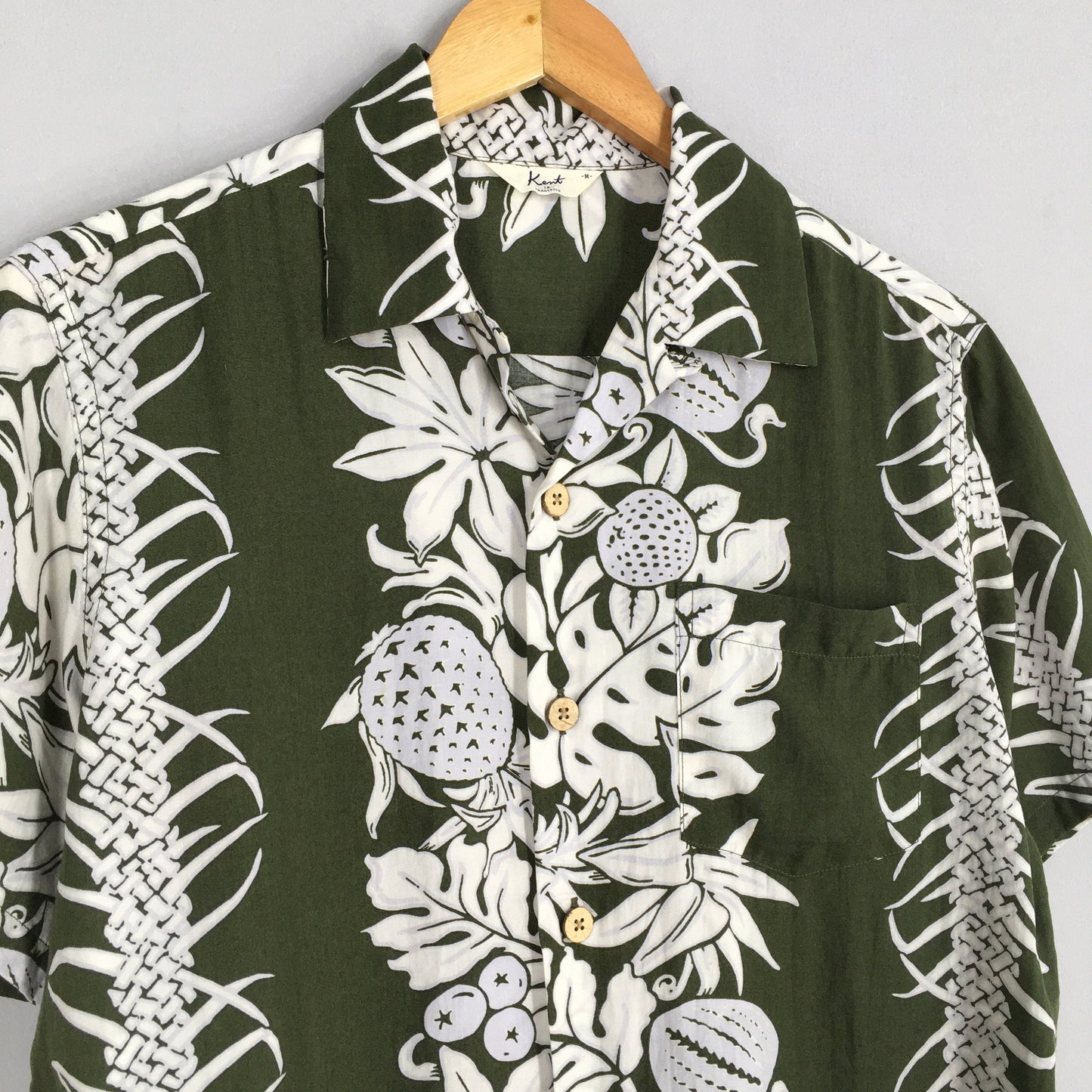 Floral Pineapple Hawaiian Aloha Cotton Shirt Medium