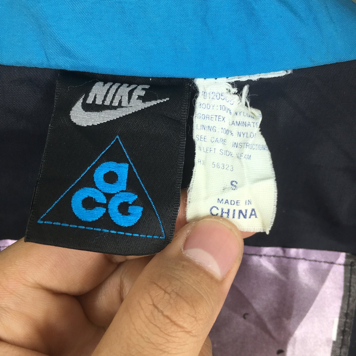 Nike Acg Windbreaker Jacket Small