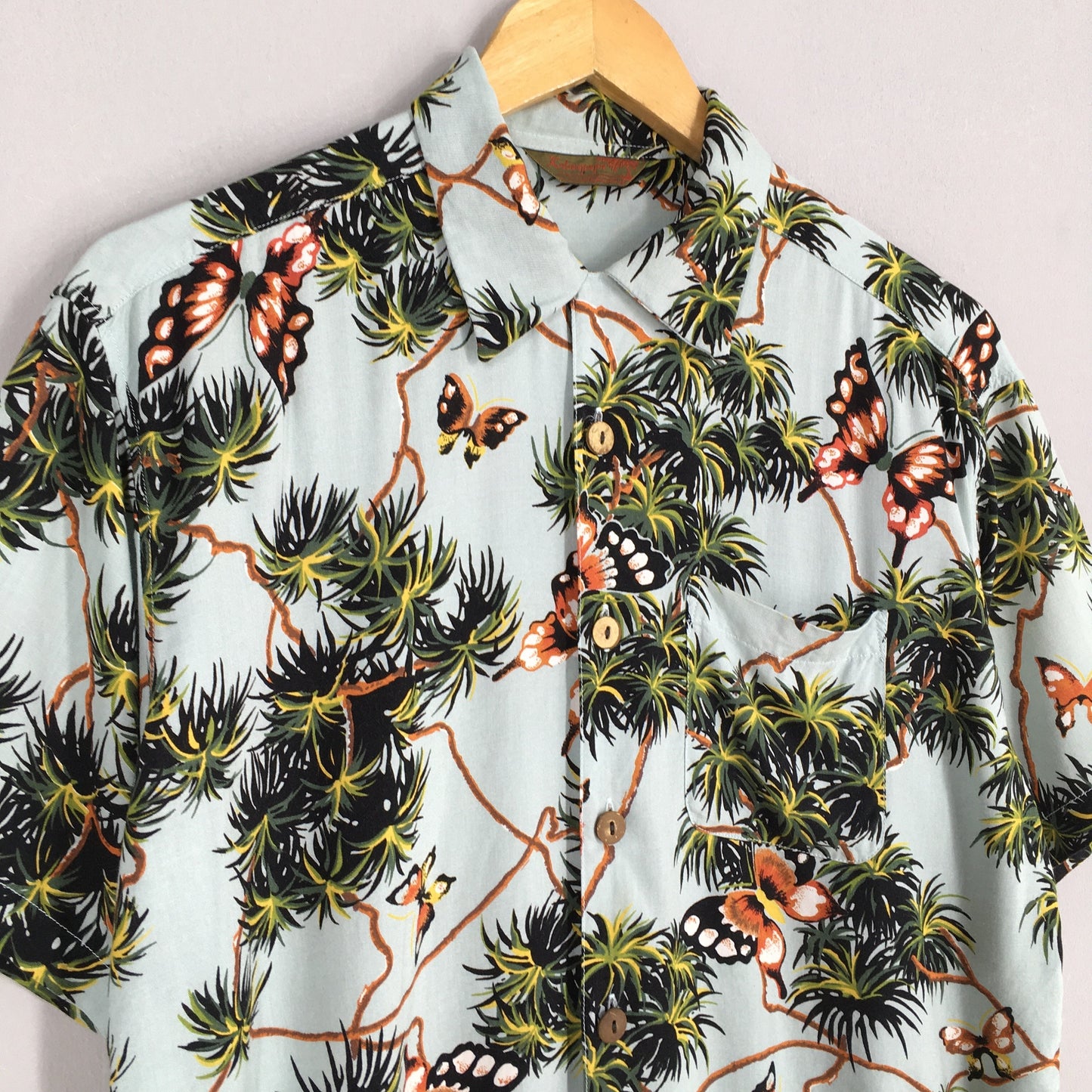 Kalaupapa Hawaiian Tropical Butterflies Rayon Shirt Medium