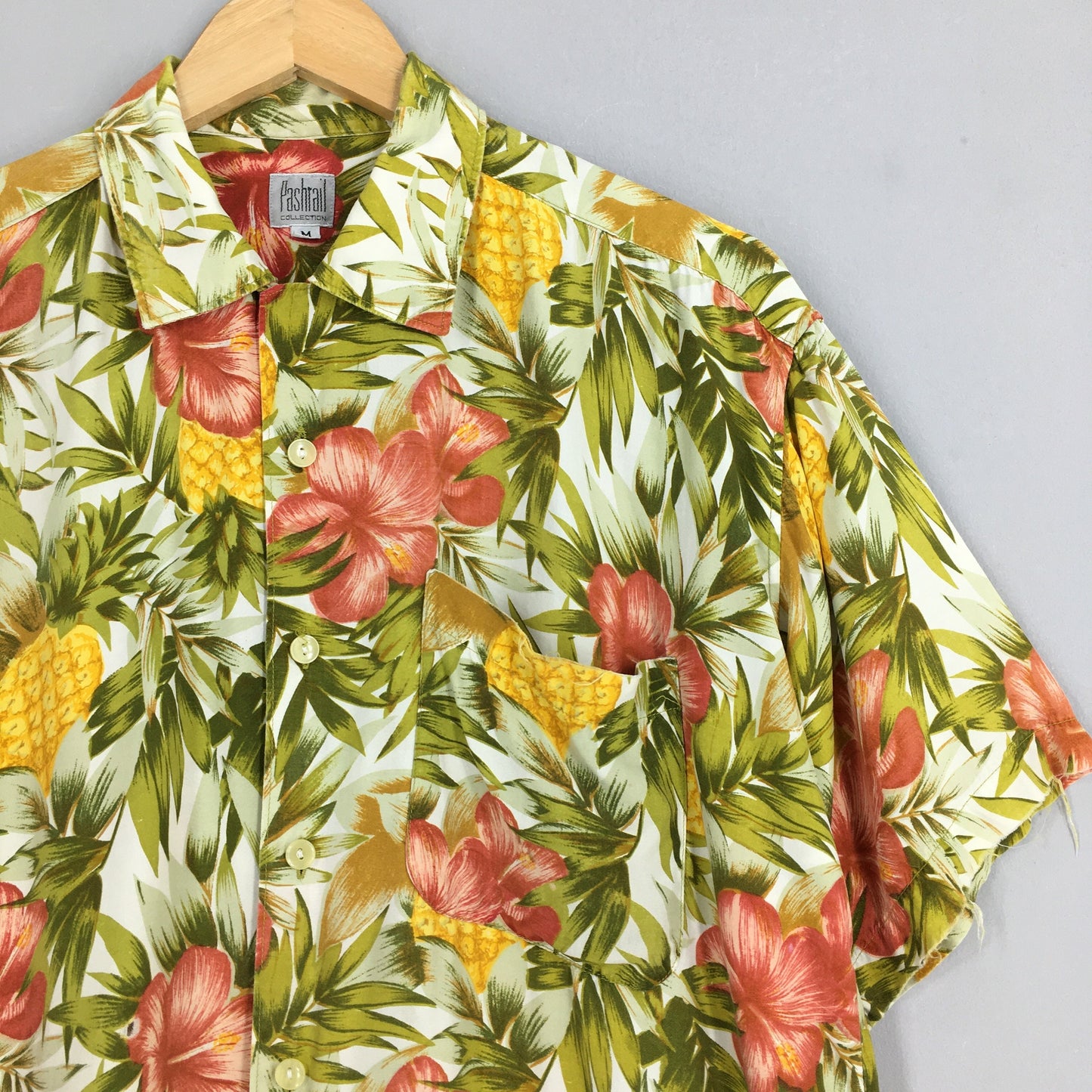 Floral Pineapple Hawaiian Aloha Shirt Medium