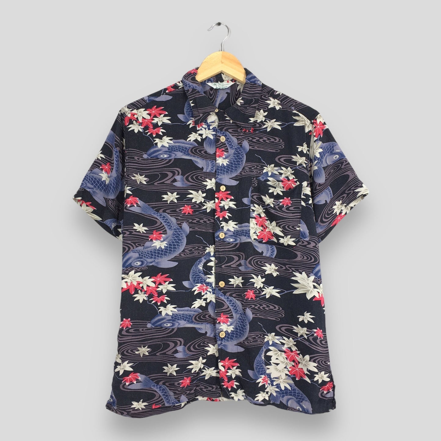 Hawaiian Japanese Koi Fish Rayon Shirt Medium