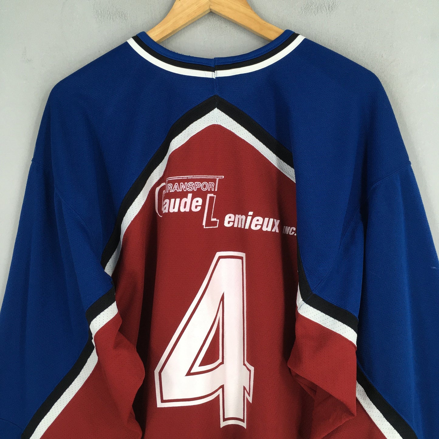 Colorado Avalanche NHL Ccm Jersey XLarge