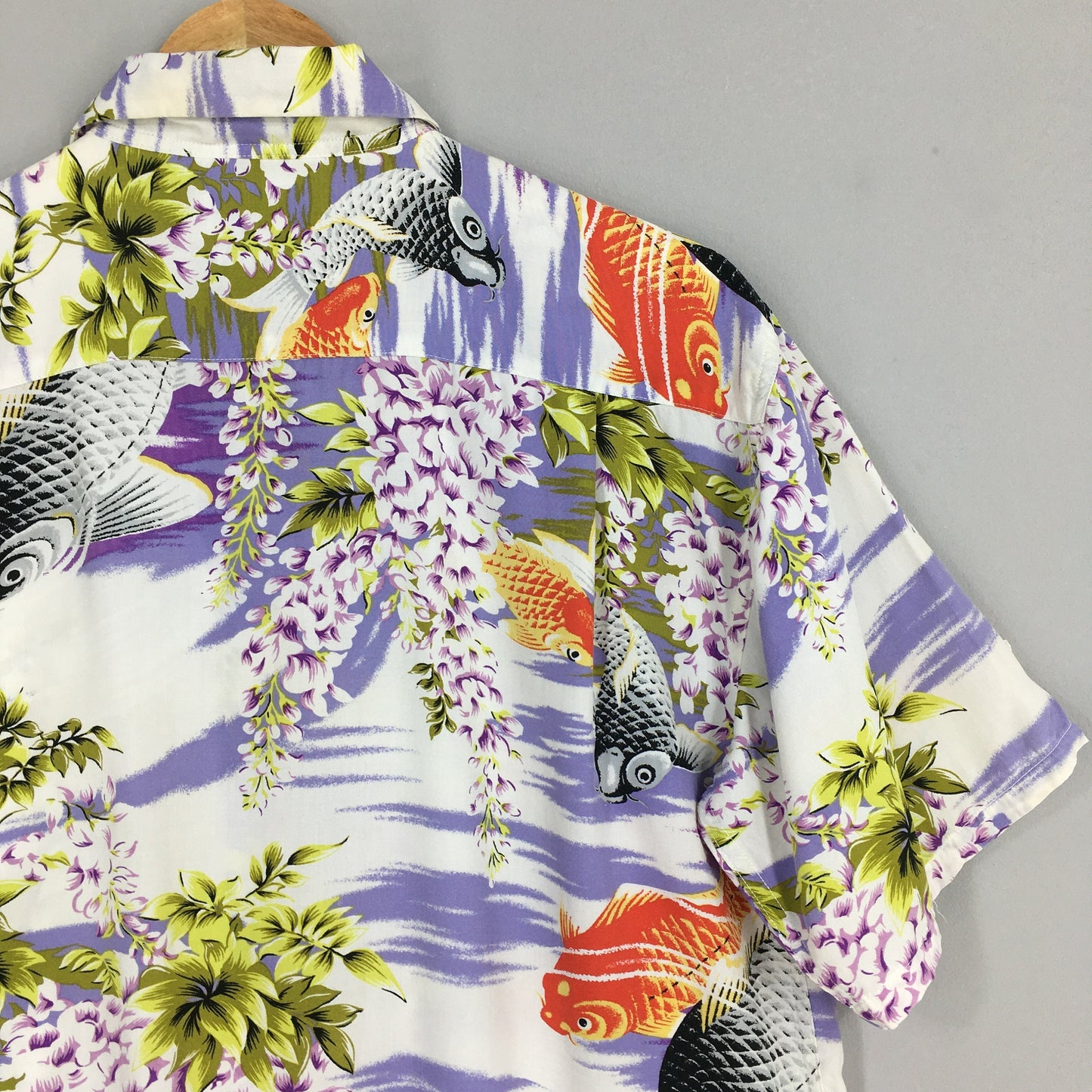 Iolani Hawaiian Patina Japanese Koi Fish Rayon Shirt Medium