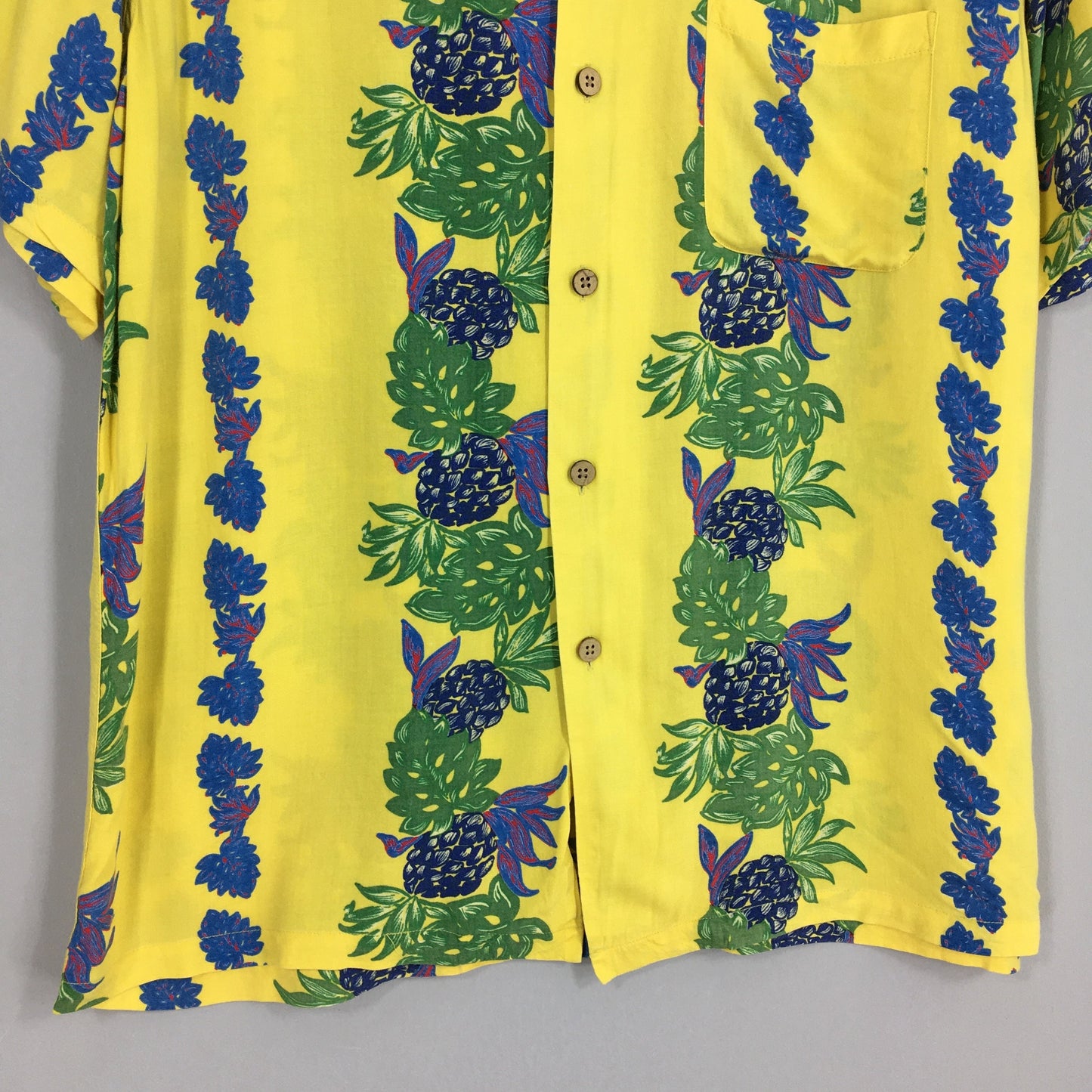 Vintage Aloha Floral Tropical Pineapples Hawaii Rayon Shirt Large