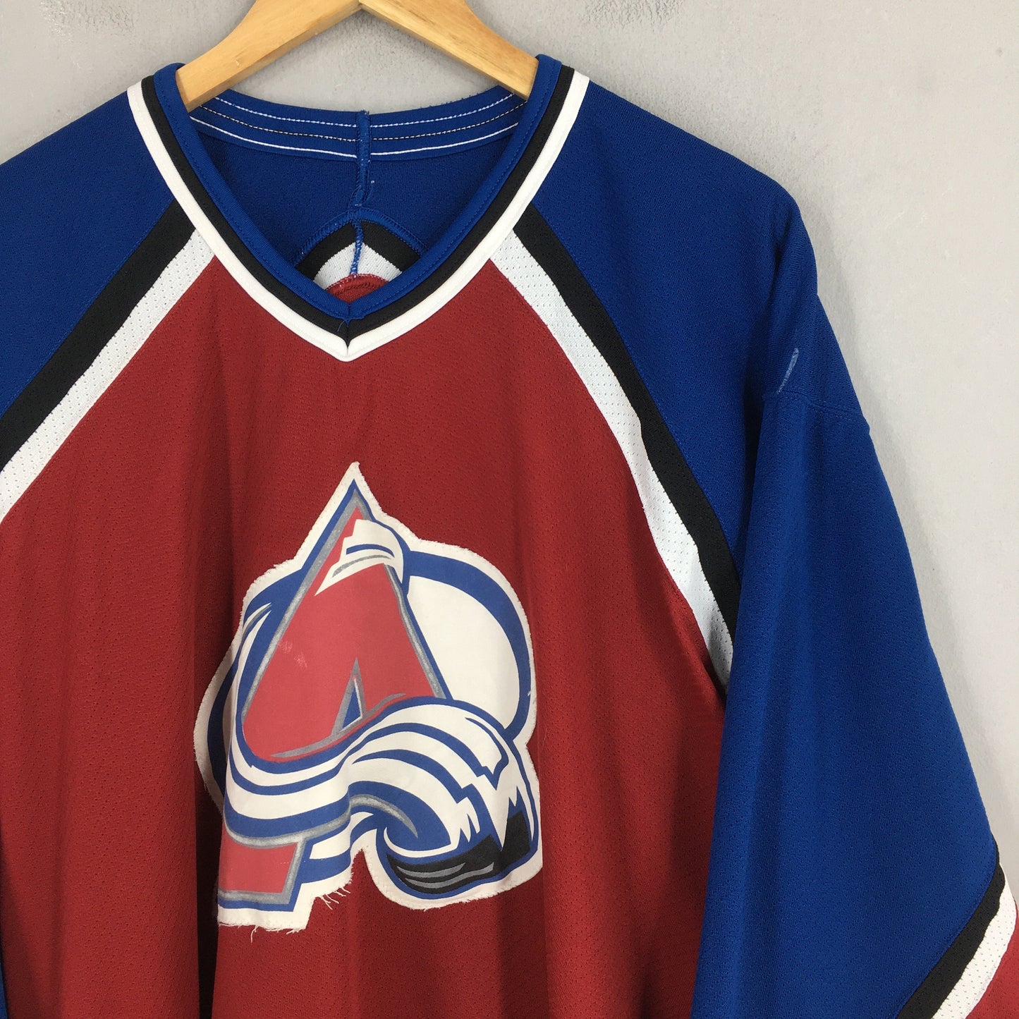 Colorado Avalanche NHL Ccm Jersey XLarge