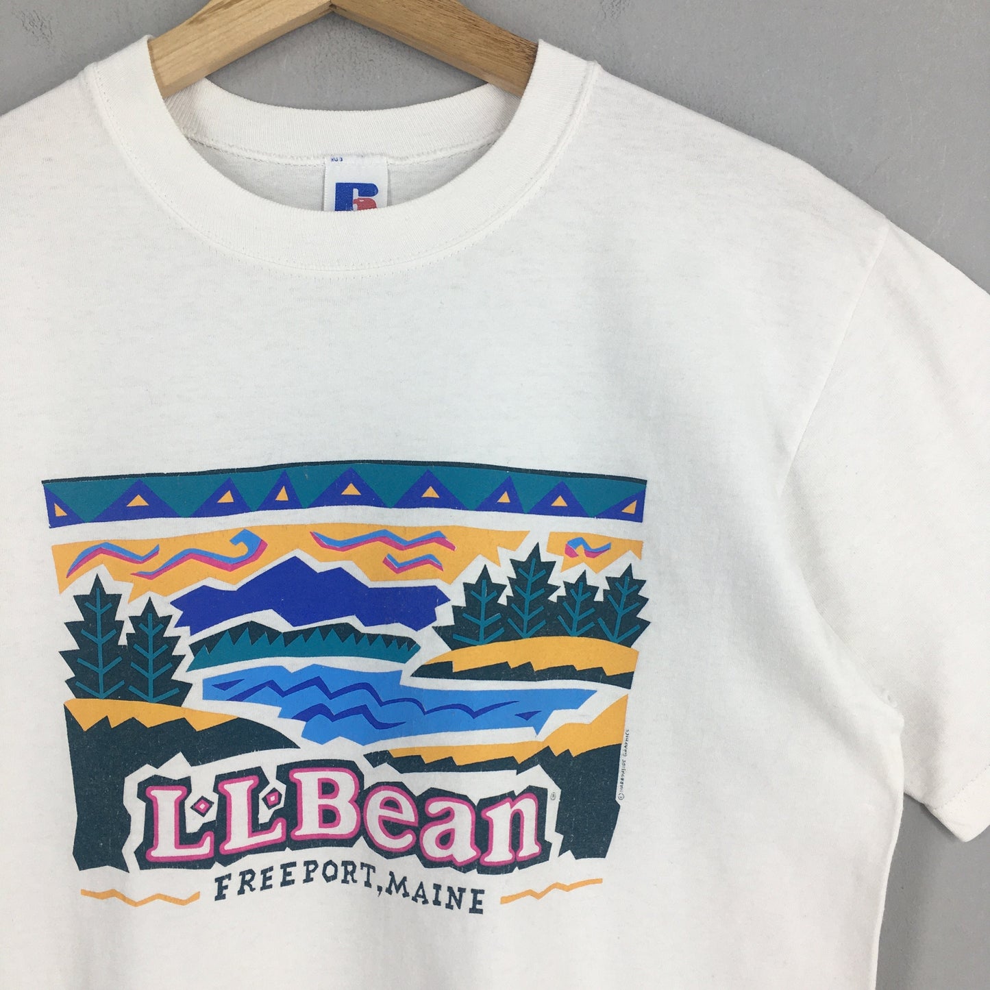 LL Bean Outdoor Hiking White Tshirt Medium