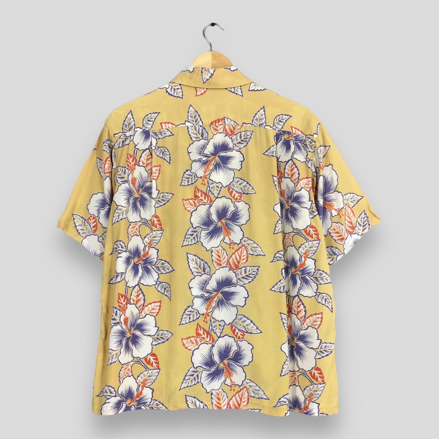 Hawaii Aloha Floral Printed Shirt Medium