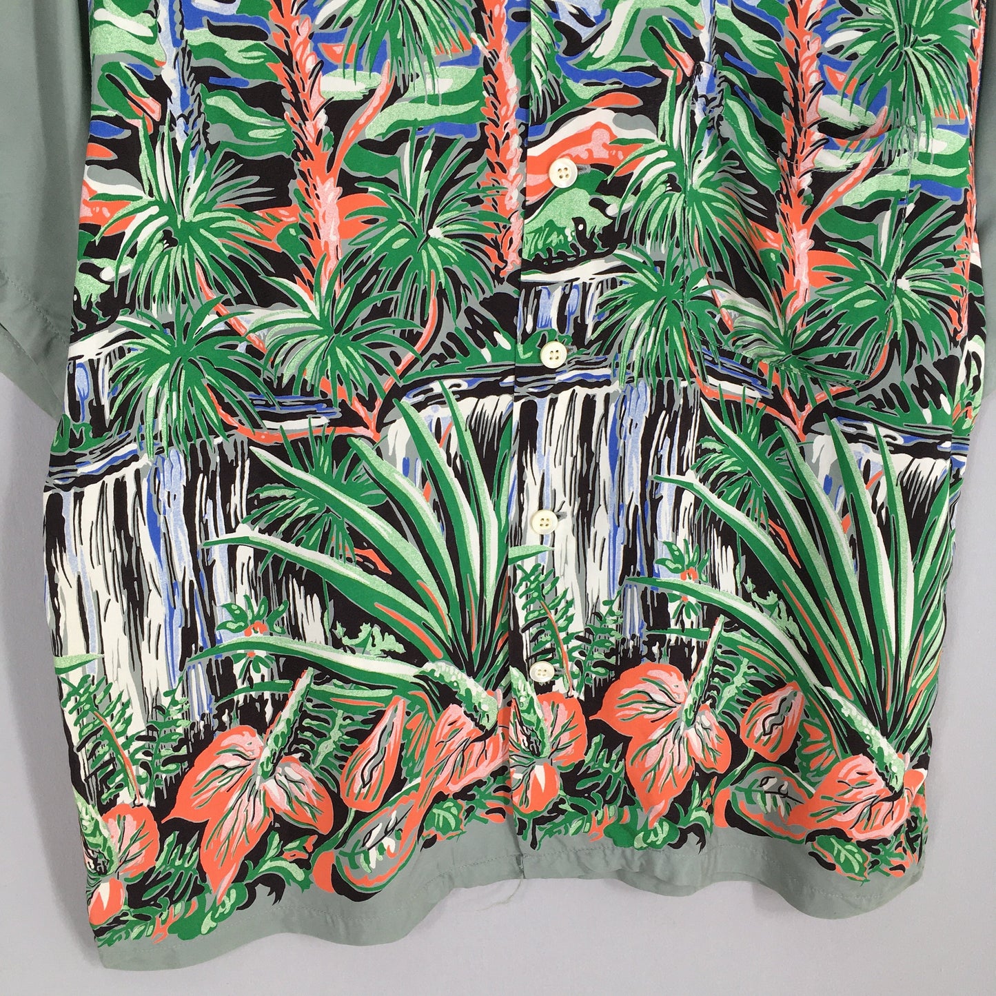 Sun Surf Hawaiian Palm Tree Rayon Shirt Medium