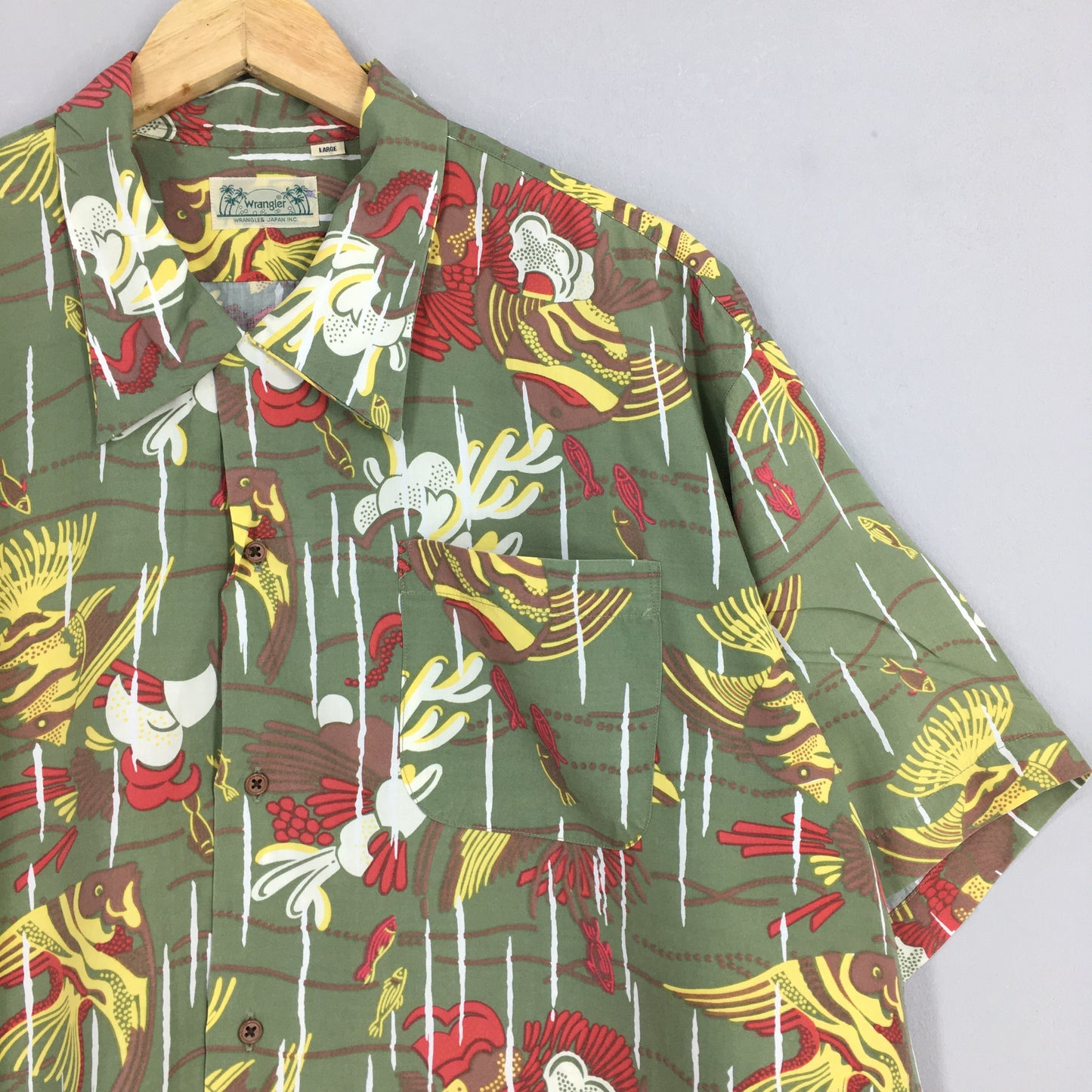 Wrangler Hawaiian Patina Nemo Fish Aloha Rayon Shirt Large