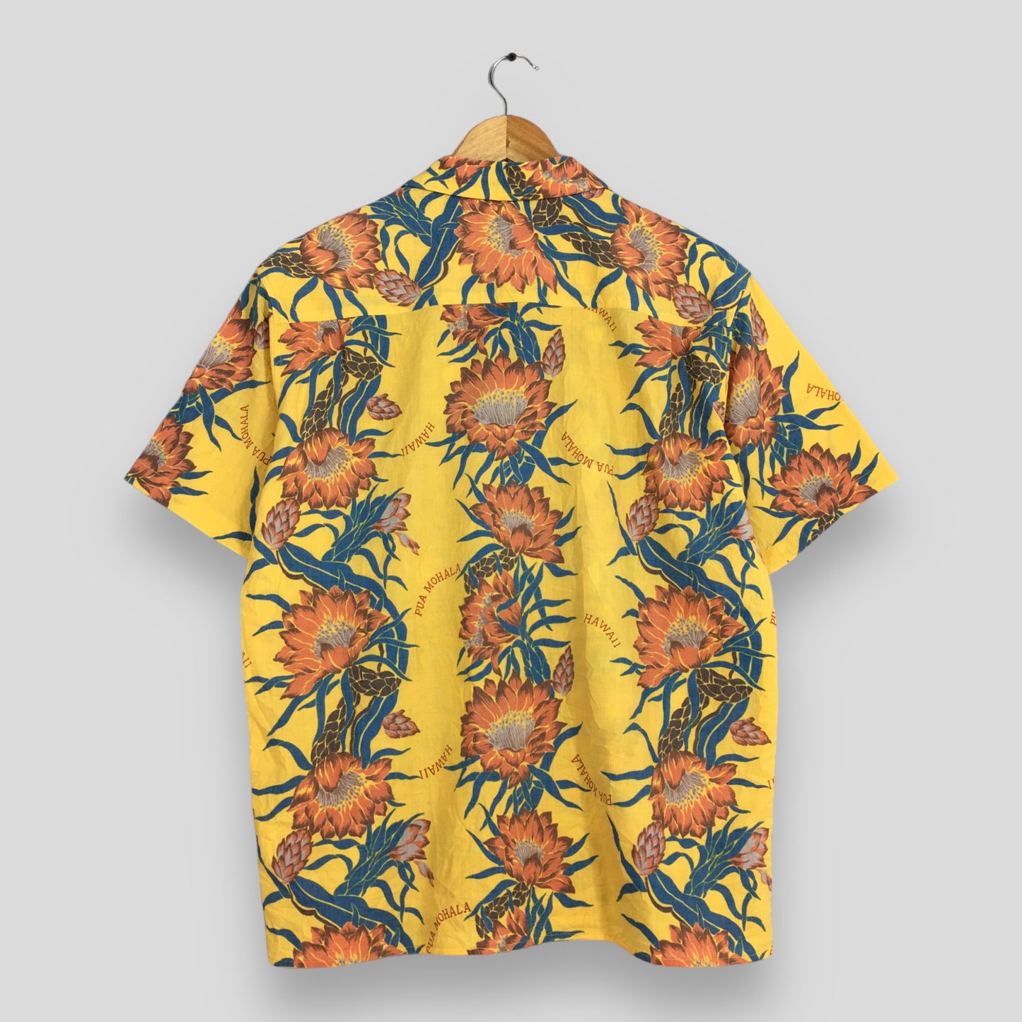 Beach Hawaiian Aloha Tropical Shirt Medium