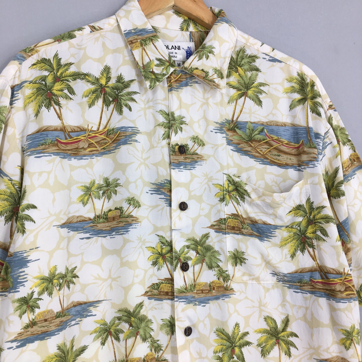 Vintage Iolani Palm Tree Beach View Aloha Rayon Shirt Medium