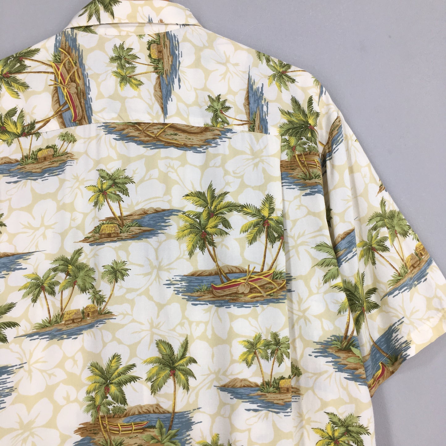 Vintage Iolani Palm Tree Beach View Aloha Rayon Shirt Medium