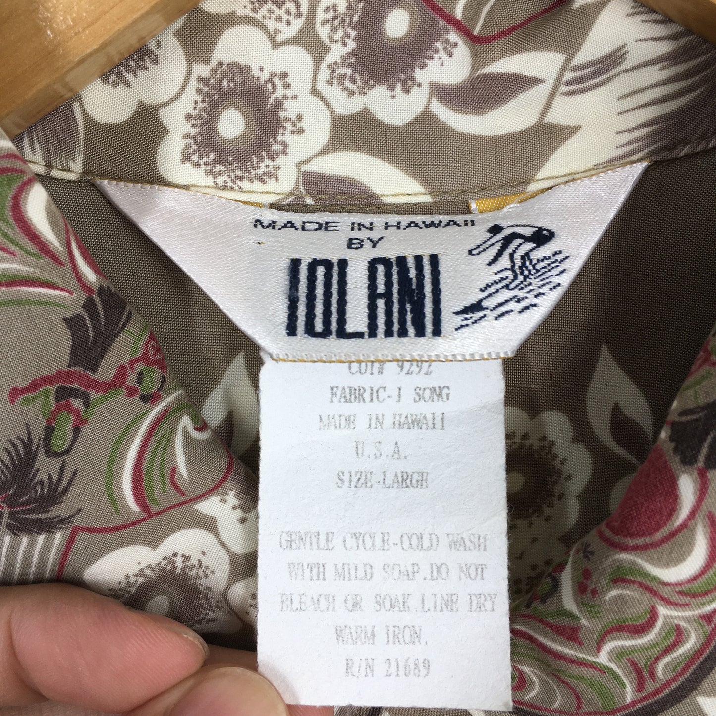 Iolani Made In Hawaii Beach View Aloha Rayon Shirt Large