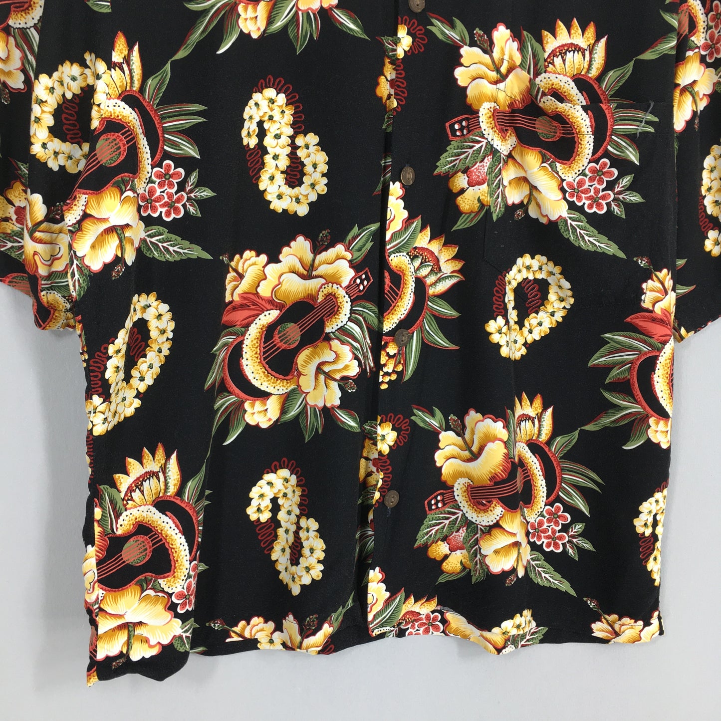 Vintage Aloha Floral Tropical Pineapples Hawaii Rayon Shirt Small