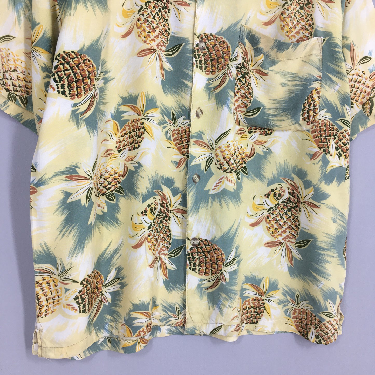 Hawaiian Pineapples Aloha Tropical &nbsp;Shirt Medium