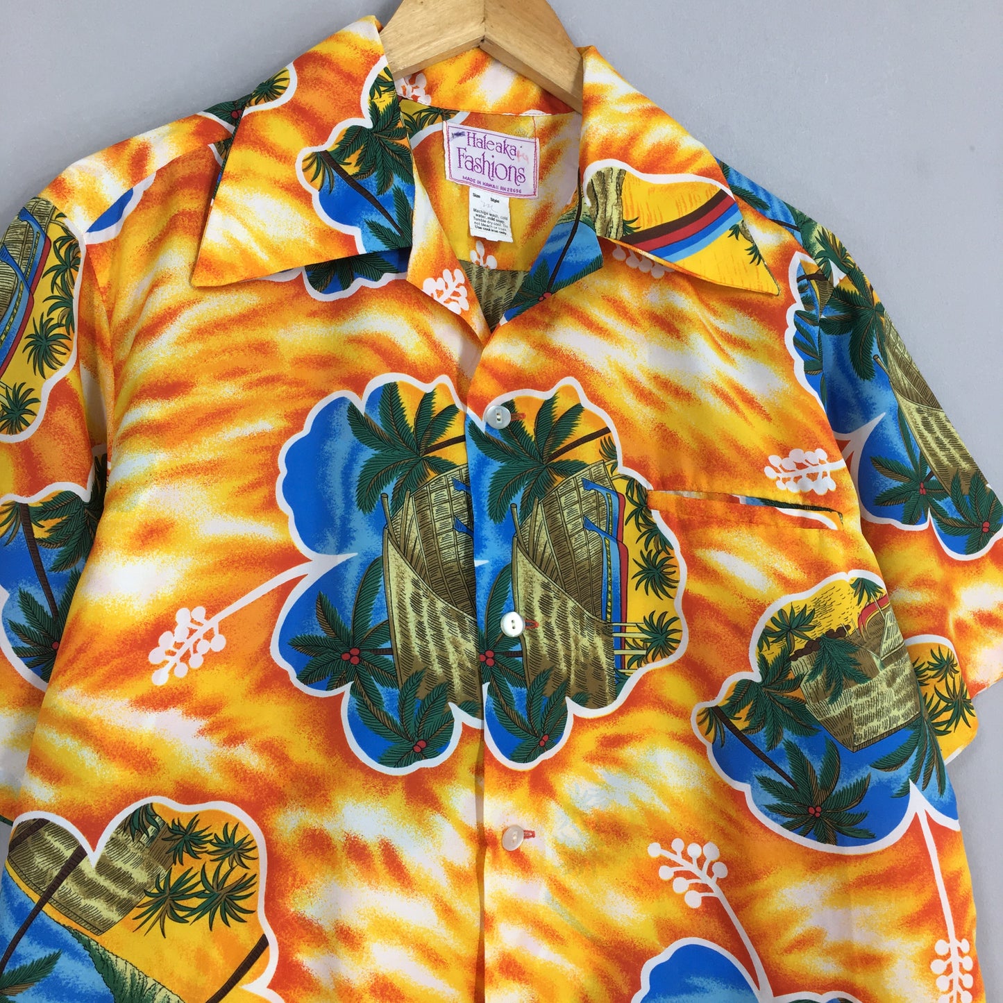 Vintage 80s Hawaiian Beach Aloha Shirts Medium