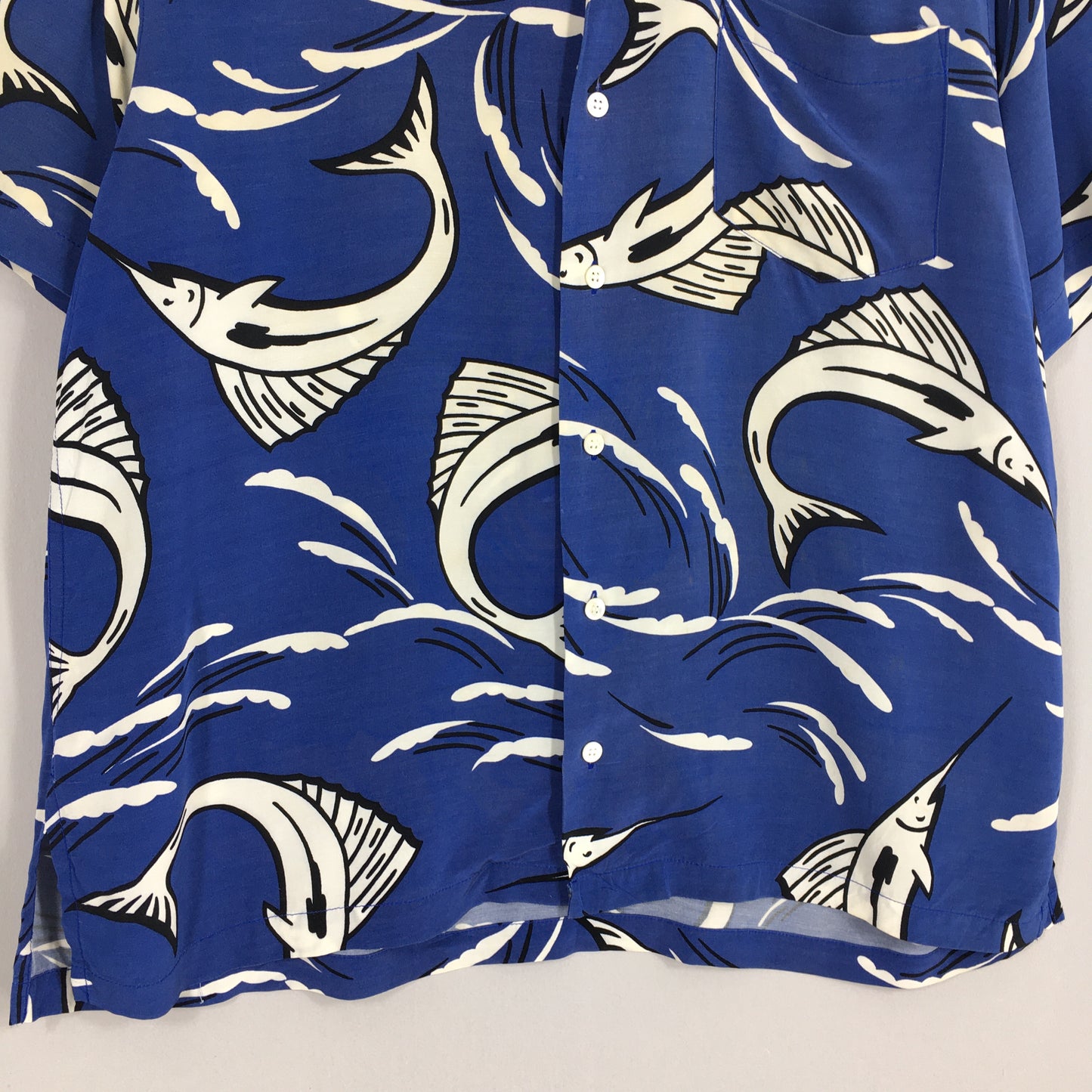 Jeffrey Banks Hawaiian Swordfish Blue Rayon Shirt Medium