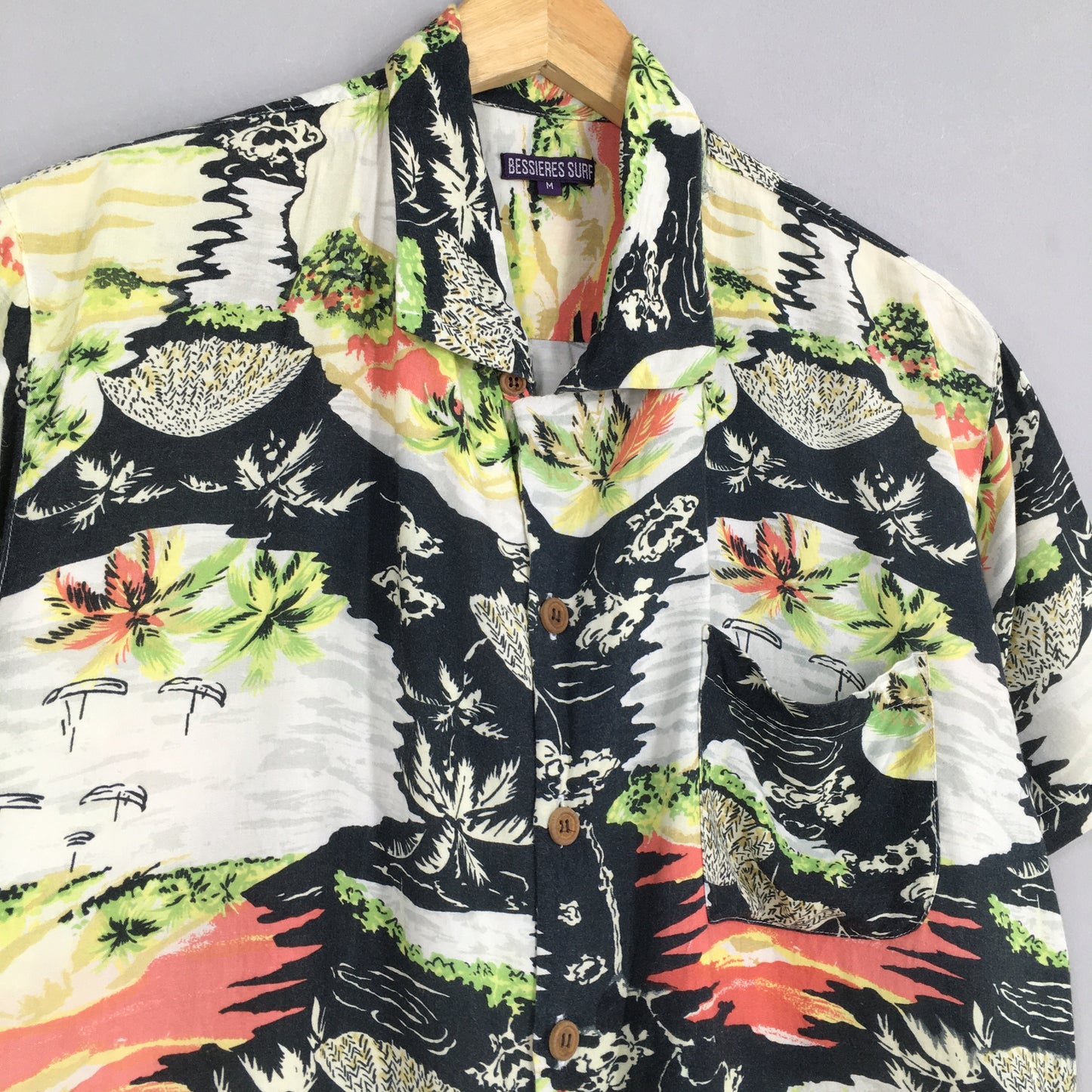 Vintage Hawaiian Coconut Tree Beach View Shirt Medium