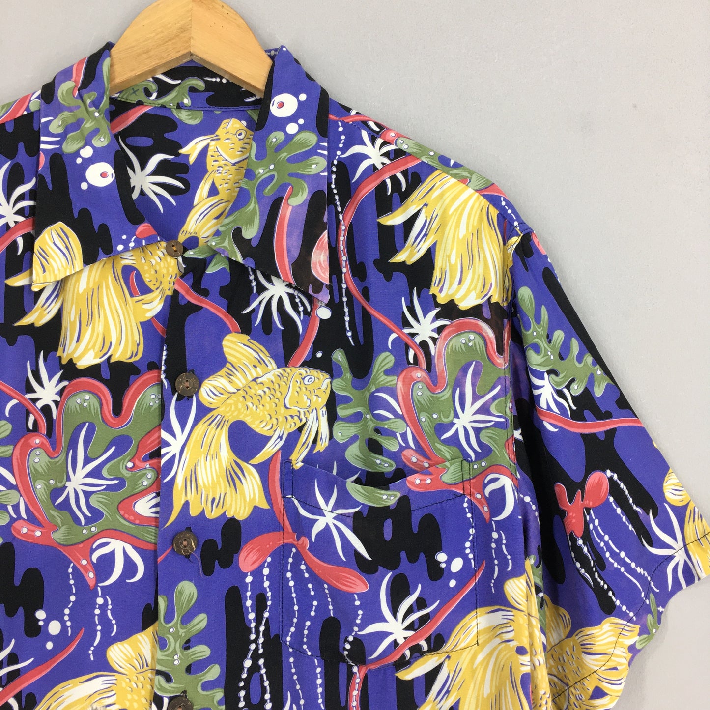 Hawaiian Japanese Gold Fish Rayon Shirt Large